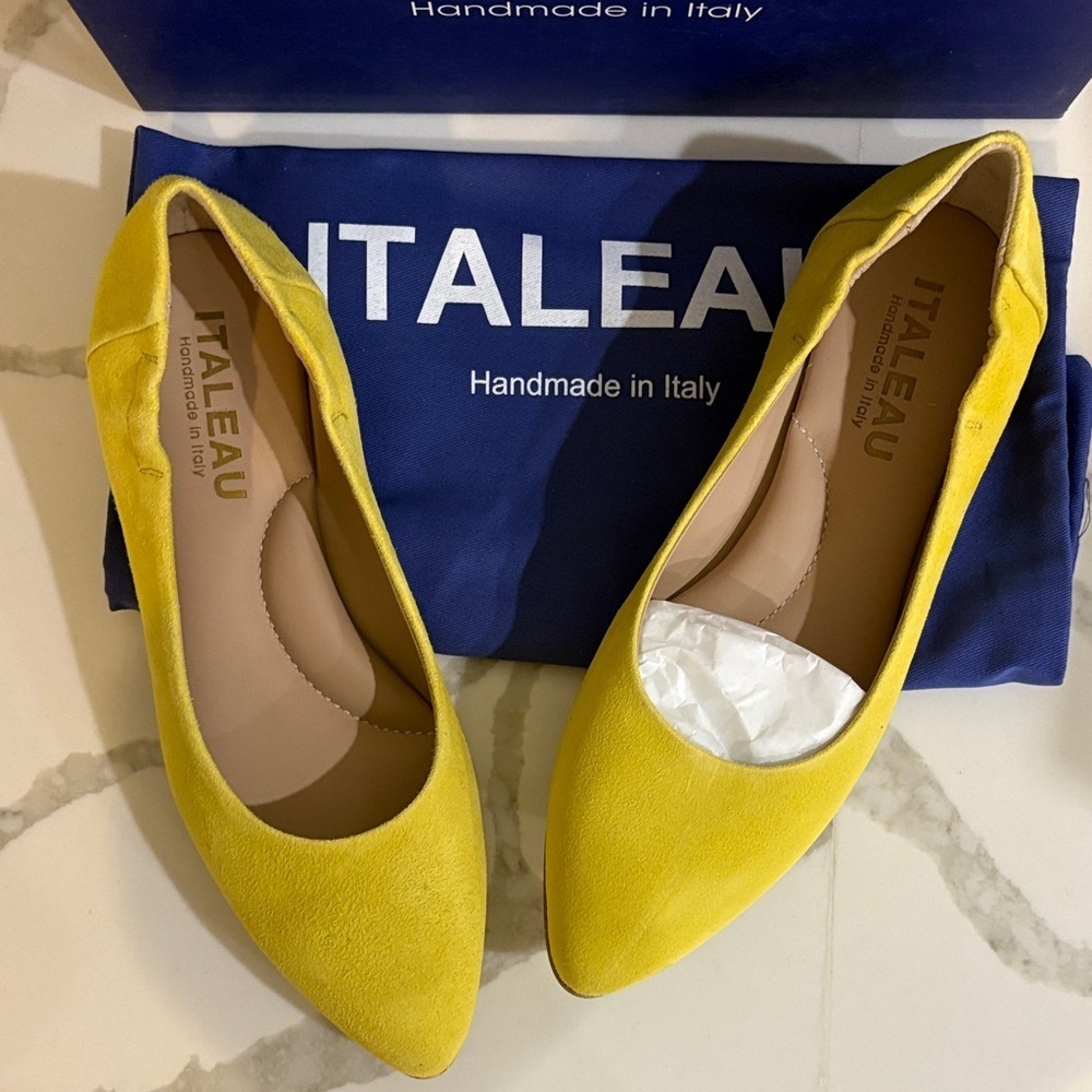 Italeau Yellow Suede Flats - Picture 4 of 10